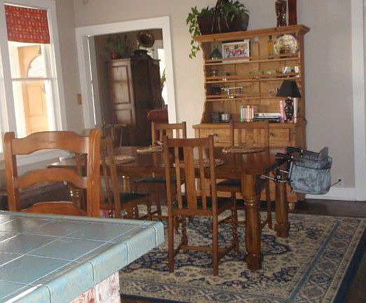 Dining / Kitchen Area