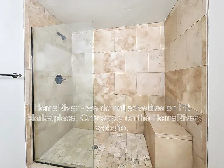 2221 E Beverly Ln — Photo 16