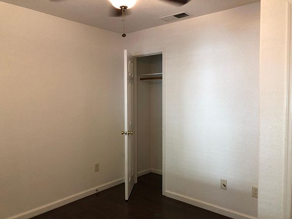 5th image of 942 Hazel St Unit 1