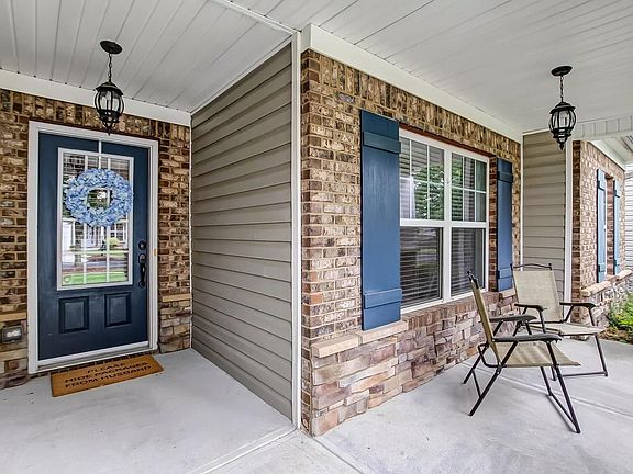2nd image of 2597 Woodford Ln