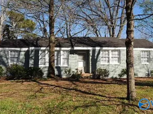 4102 Force Dr NW, Huntsville, AL 35810