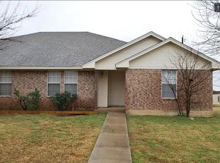 1219 Chestnut Ct APT A, Runaway Bay, TX 76426