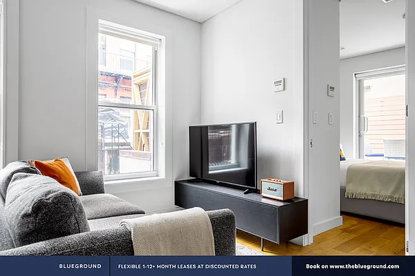 Rented by The Blueground | media 21