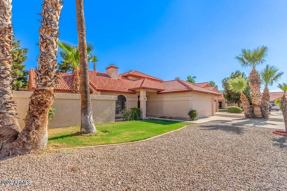 4 bed, 1986 sqft, $3,000 — Photo 2