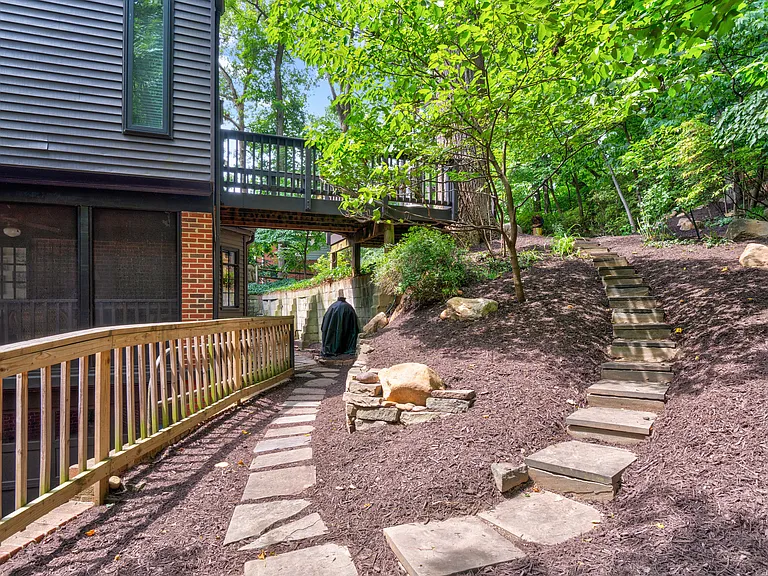 3402 Halcyon Dr — Photo 57