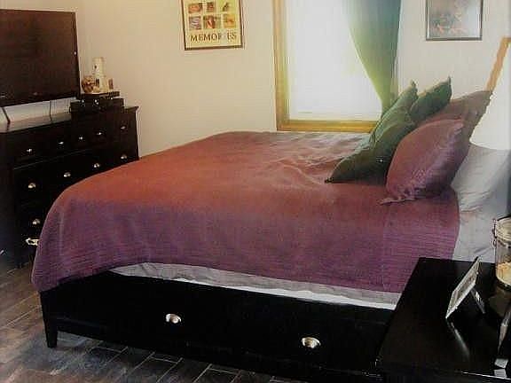 Master Bedroom (Bedroom #1)