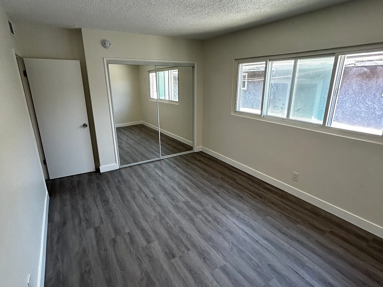 2 bed, $2,480 — Photo 4