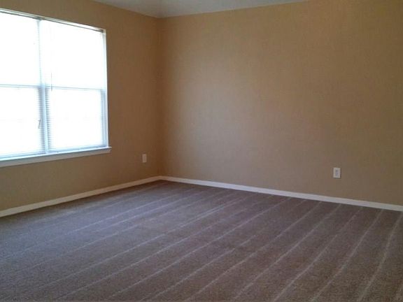 4th image of 9716 Calle Del Oro Ln