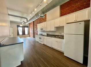 1608 2nd Ave #A, Rock Island, IL 61201