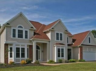 63 Jewelberry Dr, Webster, NY 14580