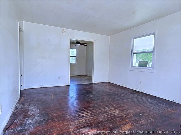 4th image of 1716 Shaw Rd