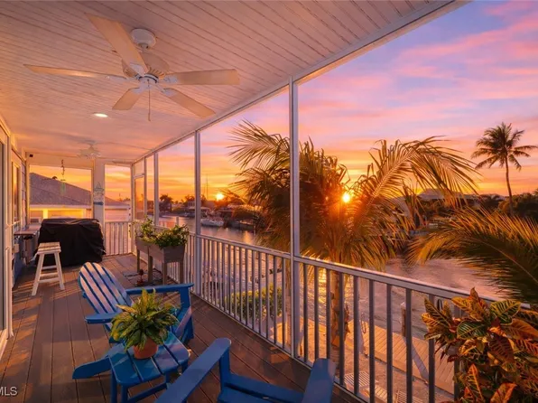 2391 Oleander St, Saint James City, FL 33956