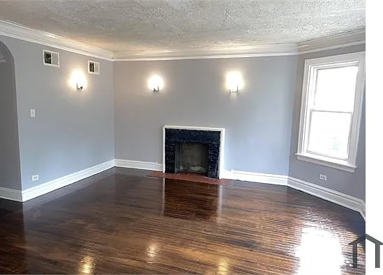 1349 W Garfield Blvd #1 — Photo 2