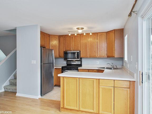 3rd image of 3439 N Lawndale Ave