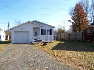 734 Bennington Dr, Rochester, NY 14616