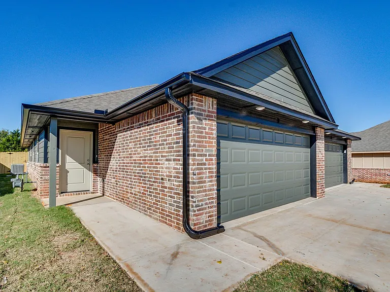 11505 Mackenzie Way — Photo 4