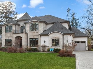 1233 Ridgewood Dr, Northbrook, IL 60062