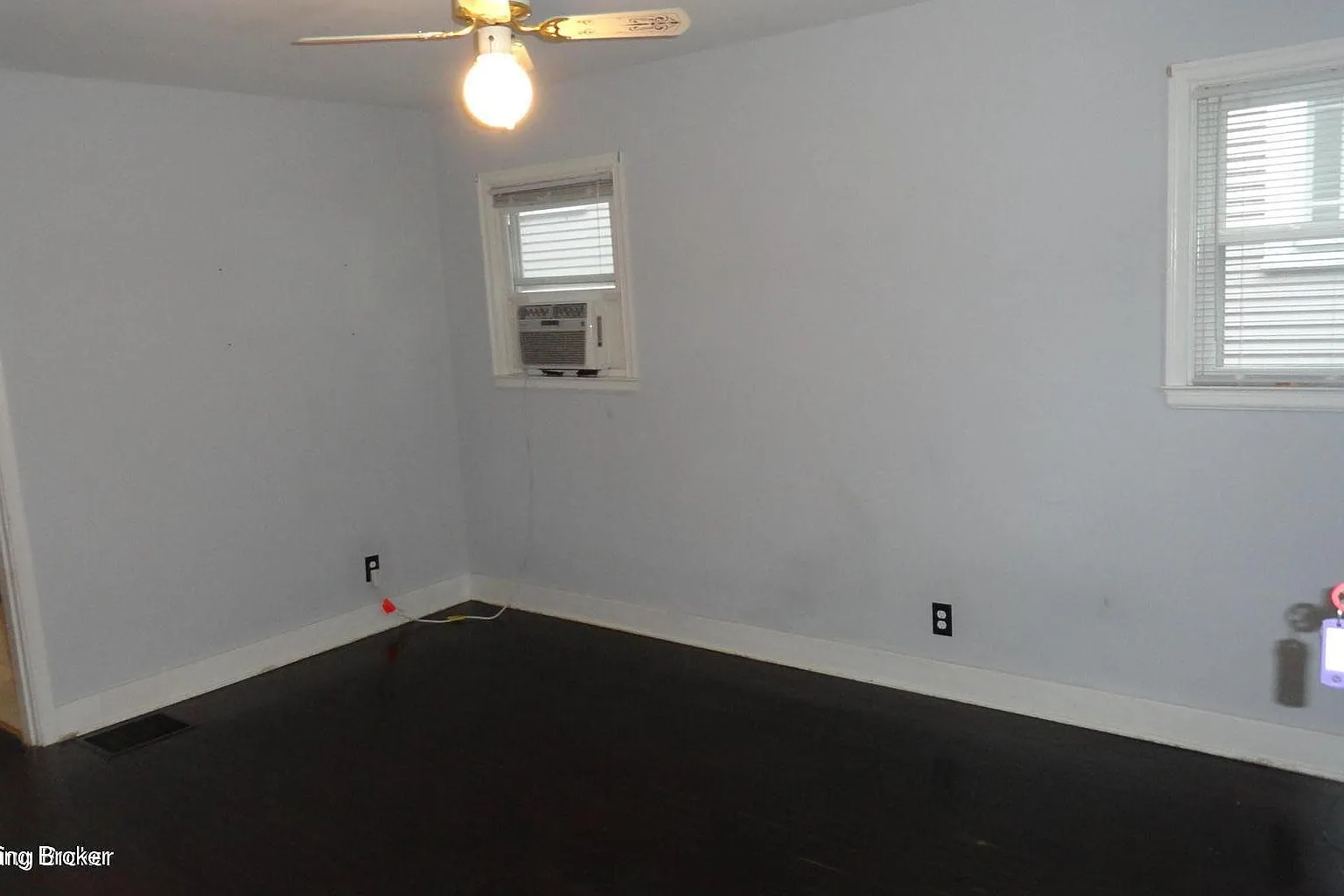 1 bed, 1.0 bath, 700 sqft, $965 — Photo 2