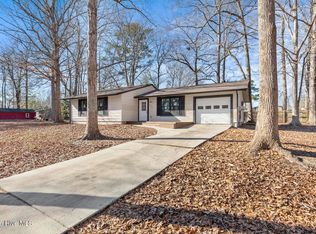 205 Autumn Circle, Jacksonville, NC 28540