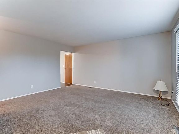 5th image of 441 Montana Dr