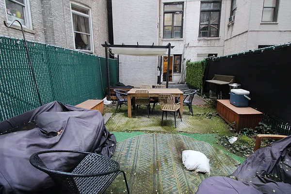 Rented by Luxor Homes & Investment Realty | media 11