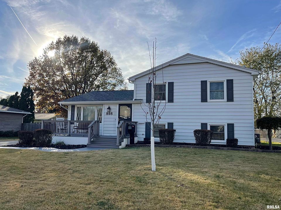 1st image of 898 Hawkinson Ave