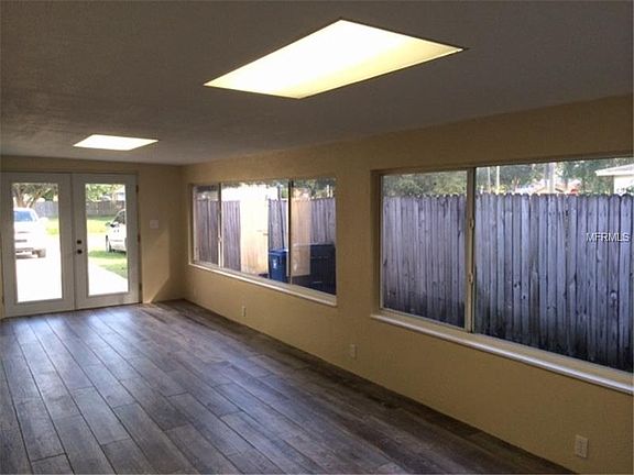 3rd image of 612 Park Blvd