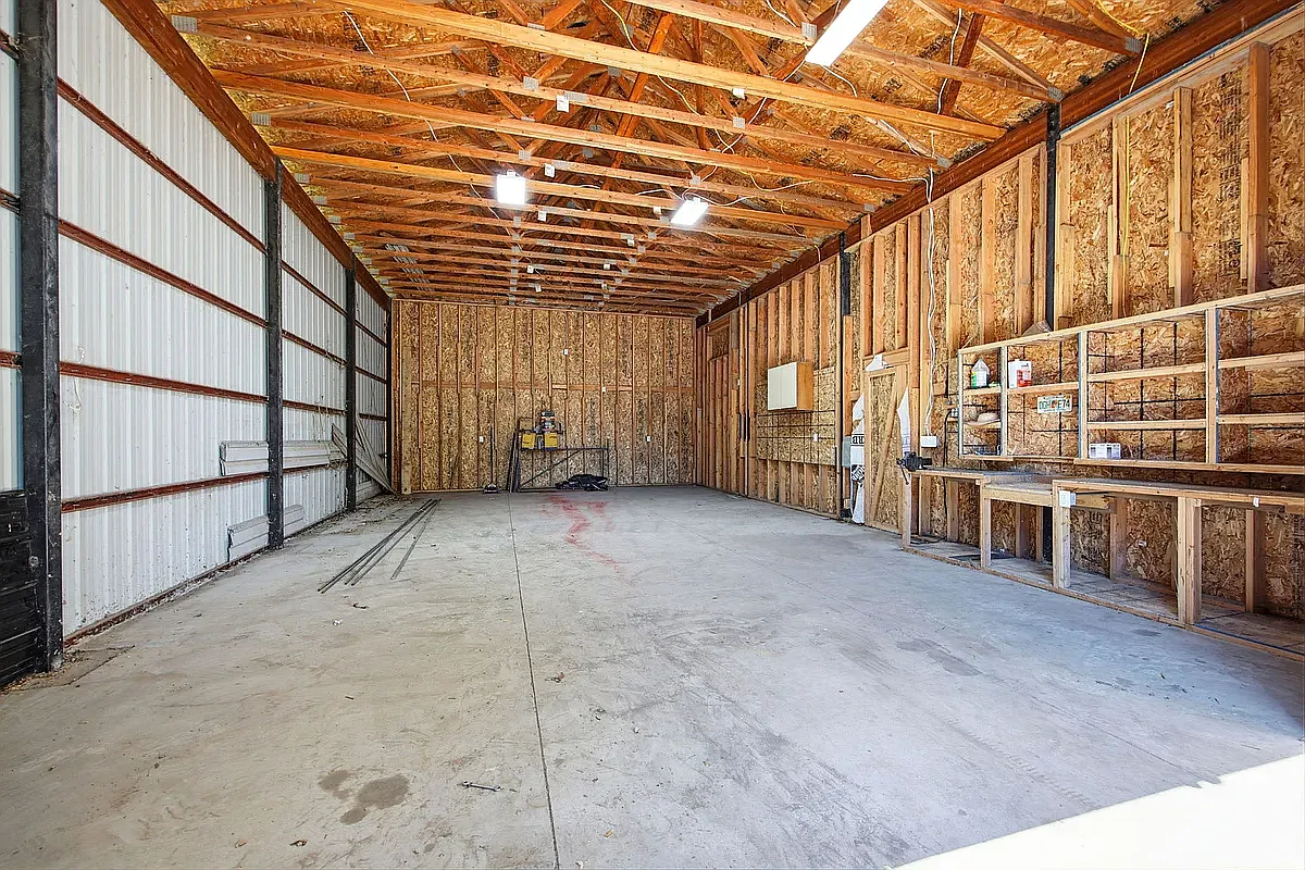 4 bed, 1620 sqft, $3,850 — Photo 3