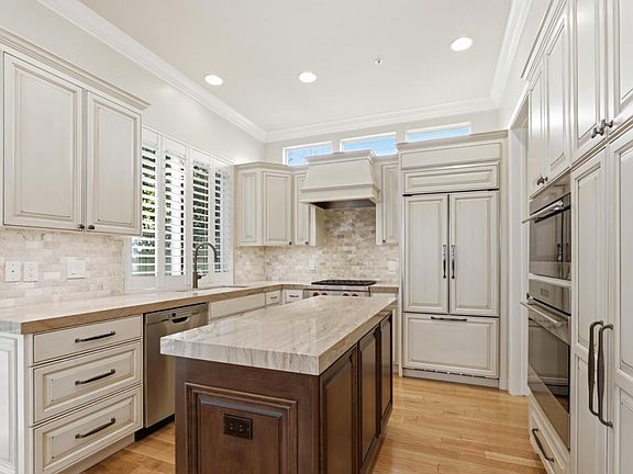 4th image of 550 Gabilan St