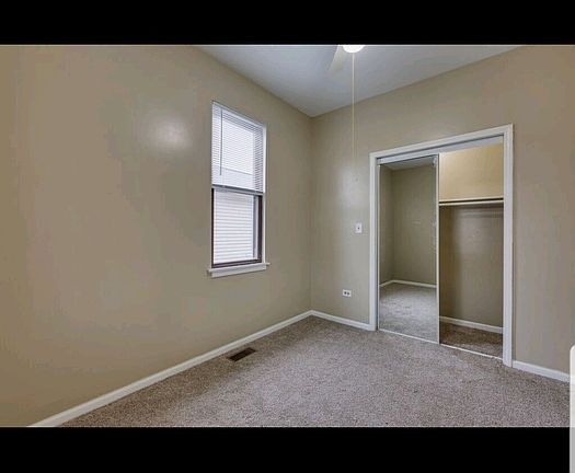 4th image of 212 E 153rd Pl