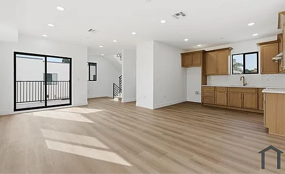 3126 Blanchard St #2 — Photo 11