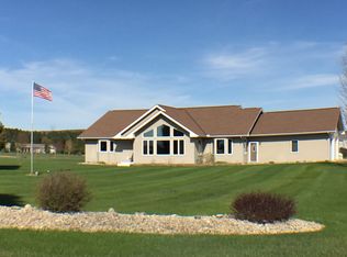 01872 Hetrick Rd, Boyne Falls, MI 49713