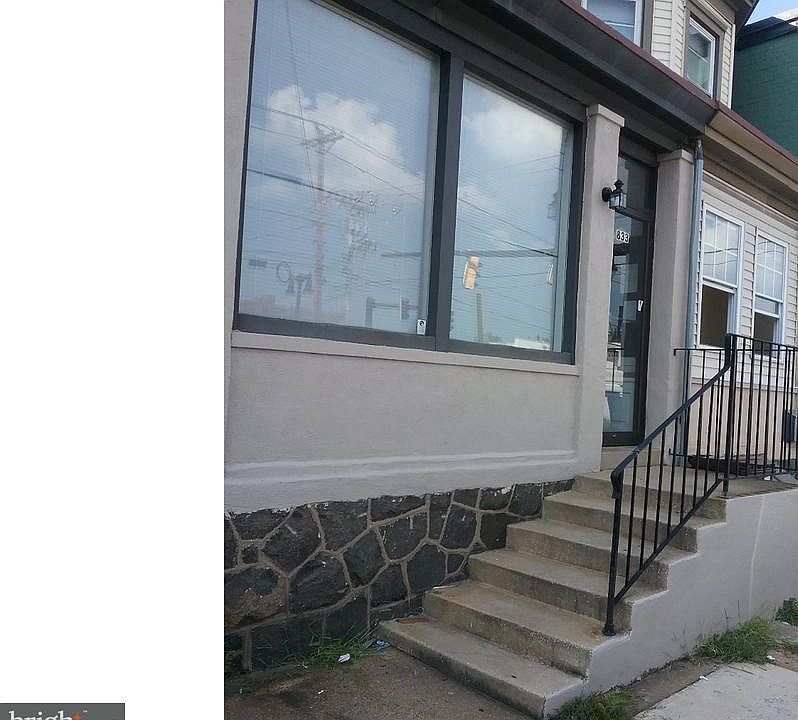 1st image of 833 N Union St