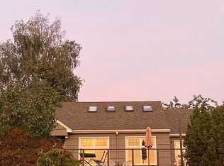 6350 39th Ave SW, Seattle, WA 98136