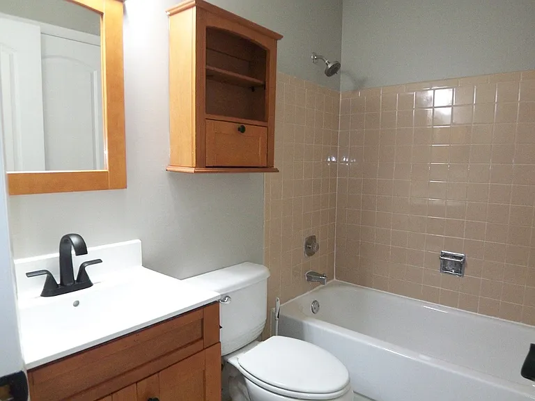 1546 Williamsburg Dr #C1 — Photo 17