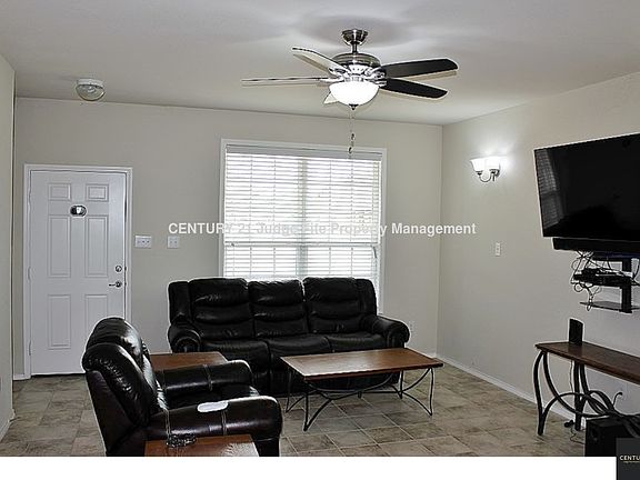 4th image of 2224 Gutierrez Dr