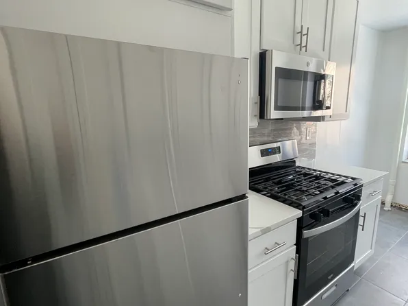 192-65 71st Cres #B, Fresh Meadows, NY 11365