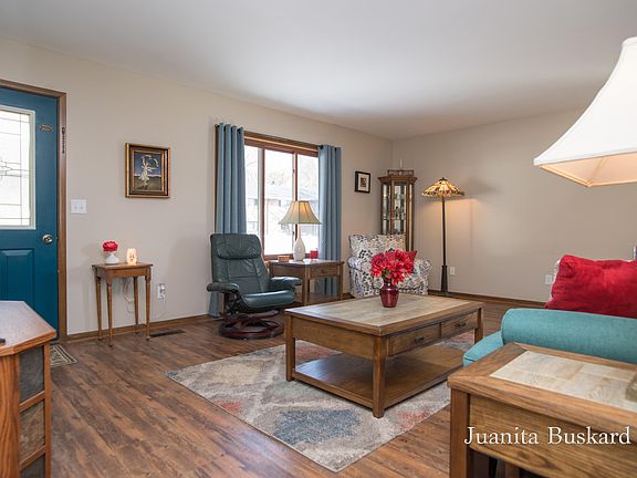 4th image of 230 S State St APT 118