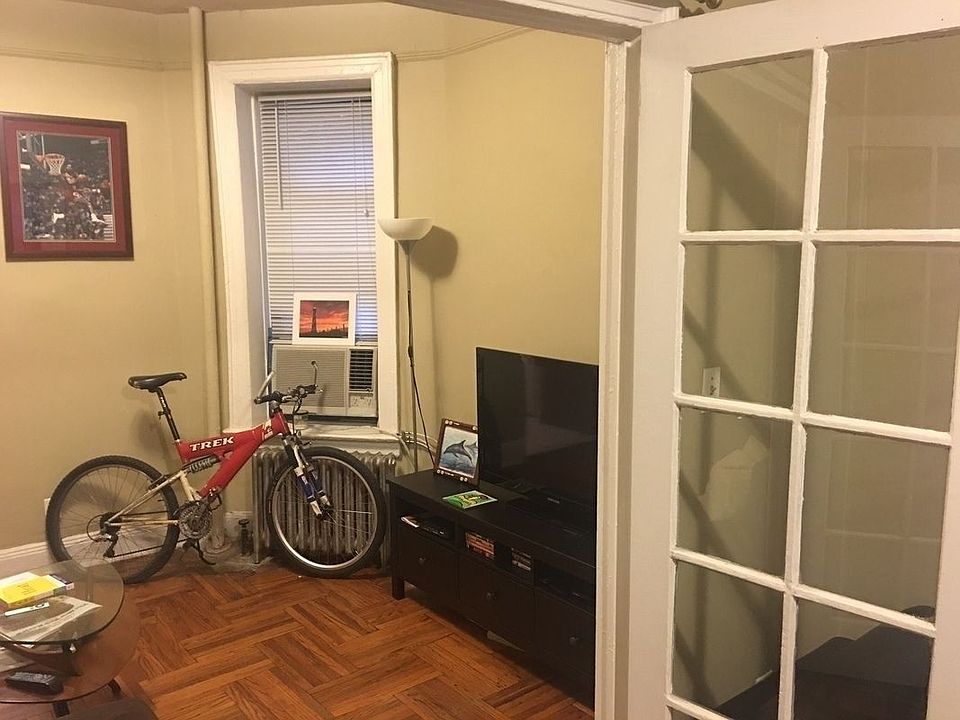 1st image of 98 Suffolk St APT 2A