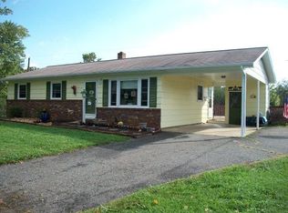 208 Wyatt Ln, West Jefferson, NC 28694