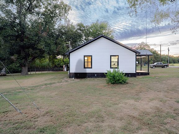 5th image of 2810 Goforth Rd