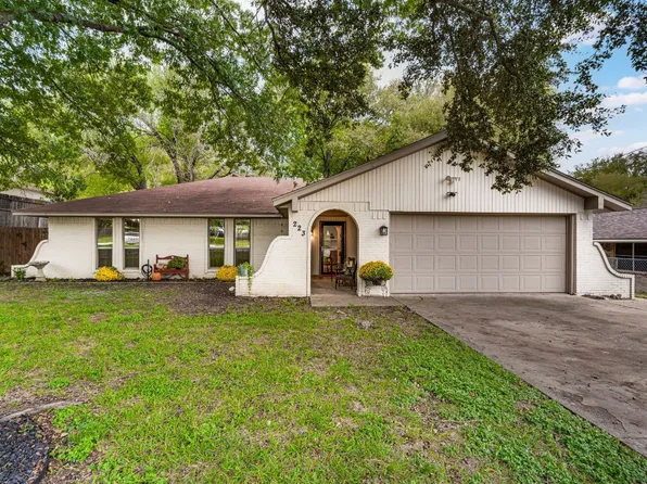223 Evelyn St, Desoto, TX 75115
