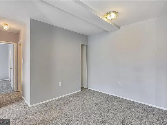 2nd image of 404 Girard St APT 303
