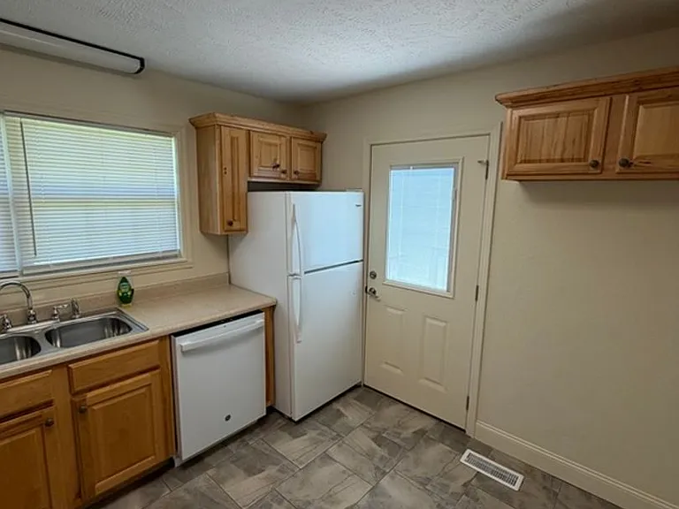 1742 Repass Rd — Photo 4