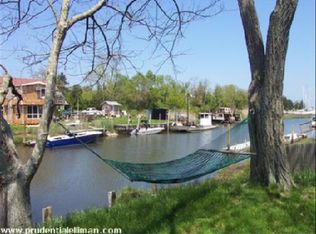 105 Shore Rd, Southampton, NY 11968