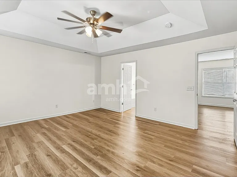 611 Blue Lake Dr — Photo 11