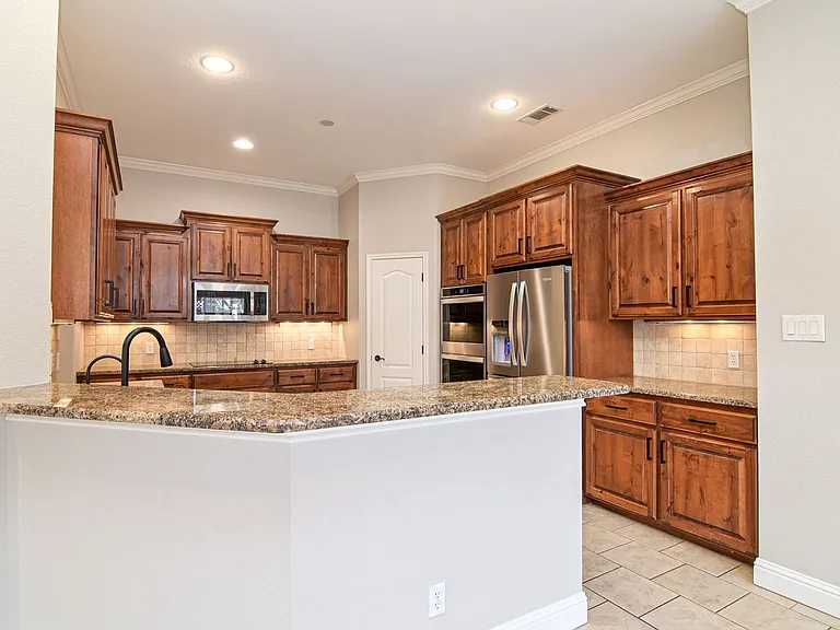 5508 La Jolla Cv — Photo 5