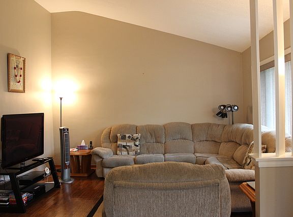 2nd image of 9054 N Clifton Ave
