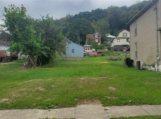 232 Indiana Ave, Chester, WV 26034