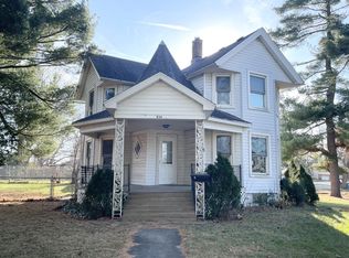 806 W Vanmeter St, Kankakee, IL 60901